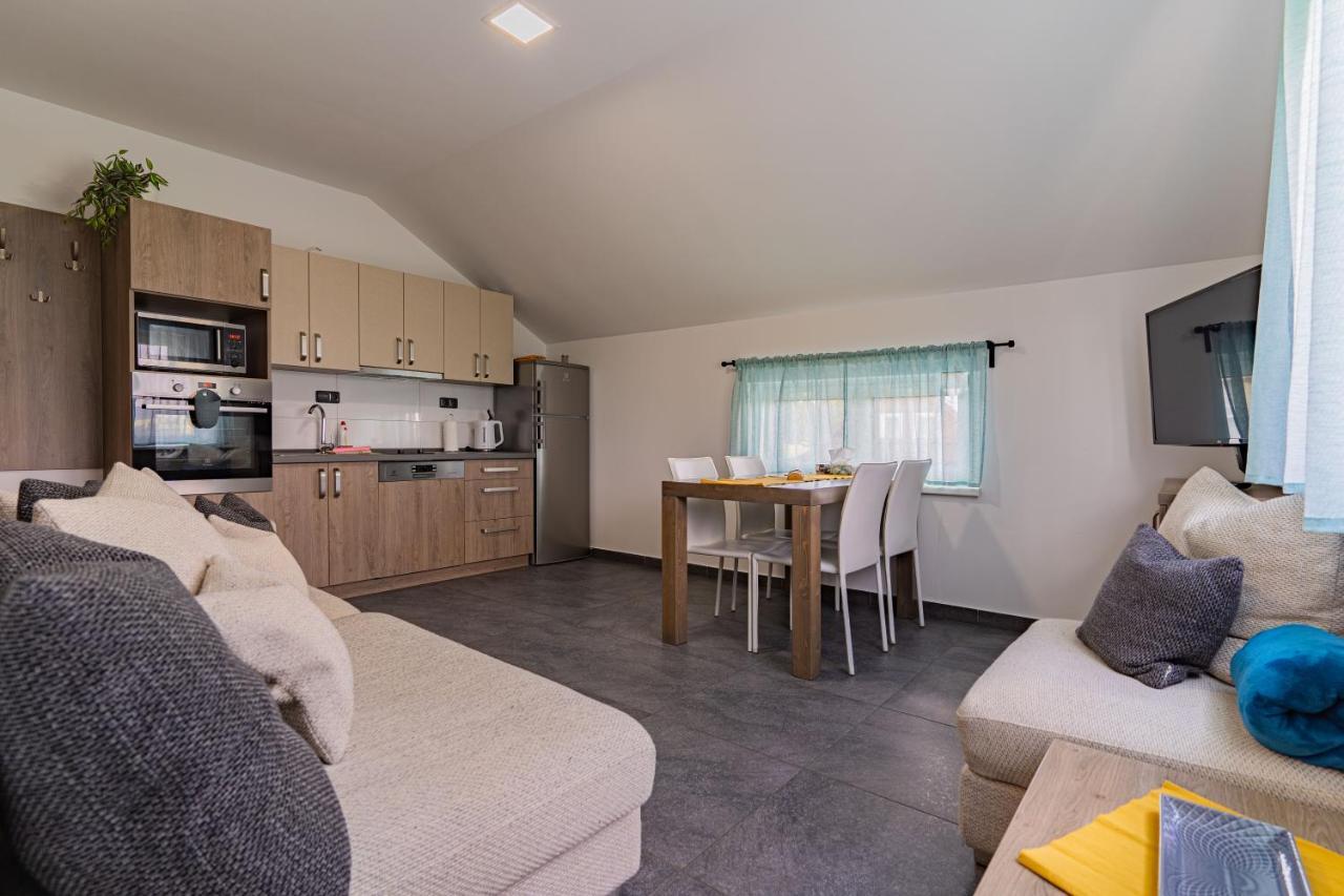 Apartmany Pod Sjezdovkou アベルタミ エクステリア 写真